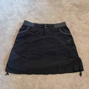 Kuhl Durango Skort Women's Size 10 Charcoal Gray Side Ruching Outdoor Hiking